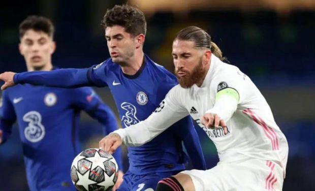 他已经拉开 他已经拉开